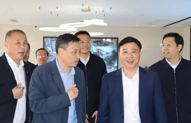 热烈欢迎民建中央七期企业家培训班学员来浔考察交流 热烈欢迎民建中央七期企业家培训班学员来浔考察交流